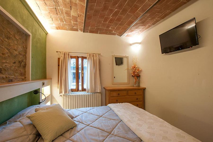 Affittacamere Il Bastione 27 Volterra Bagian luar foto